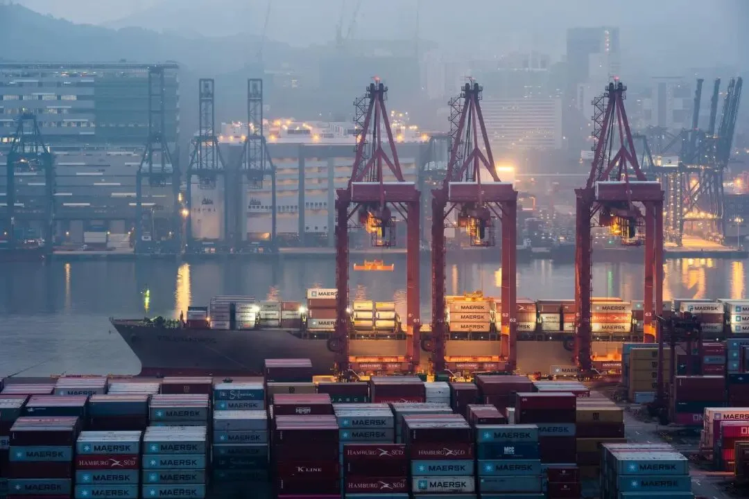 港口堵塞和极端天气:运输延误对航运市场的影响