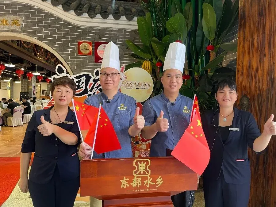 不做营销却火了18年!东部水乡,凭什么让容桂老街坊心甘情愿排队?