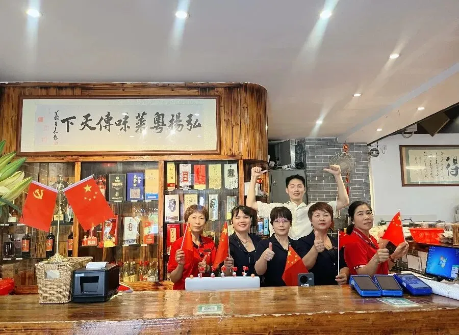 不做营销却火了18年!东部水乡,凭什么让容桂老街坊心甘情愿排队?