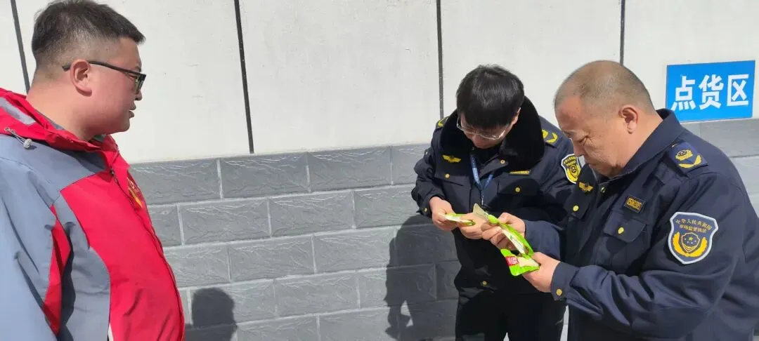 巴林左旗市场监管局组织开展流通环节3·15晚会曝光问题食品专项排查行动