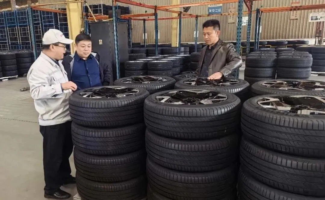 【营销动态】访客户谋突破!公司领导带队走访多区域市场