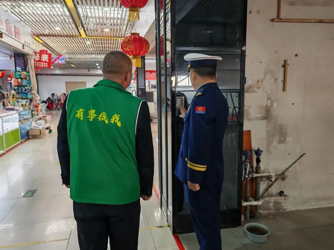 知识装进菜篮子!农贸市场烟火气,莫变危险“焰火气”