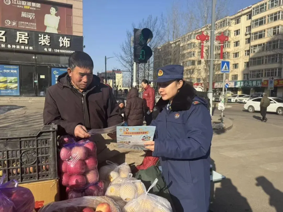 知识装进菜篮子!农贸市场烟火气,莫变危险“焰火气”