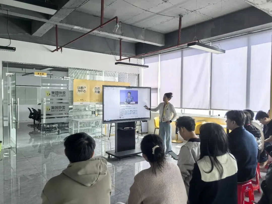 玉林市市场督管局多措并举学习宣贯《网络餐饮服务食品安全监督管理规定》 推进网络餐饮食品安全问题治理