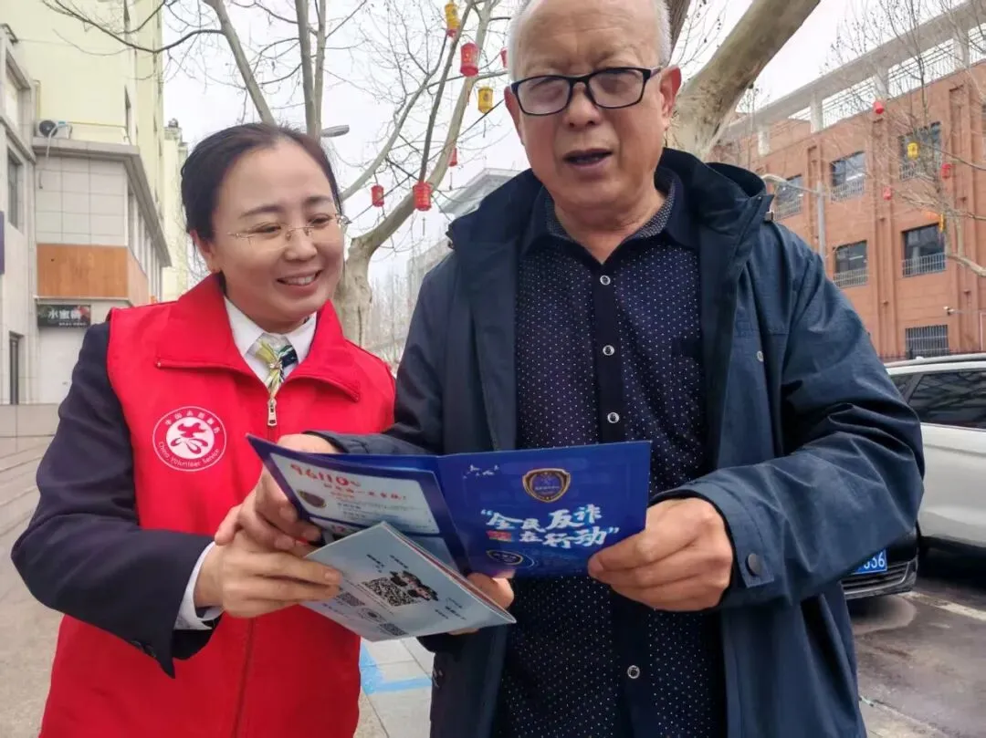 综合营销标兵丨十四年深耕绽芳华,一心服务守初心——看沁水农商银行韩妞如何以岁月为卷,书写“她”力量