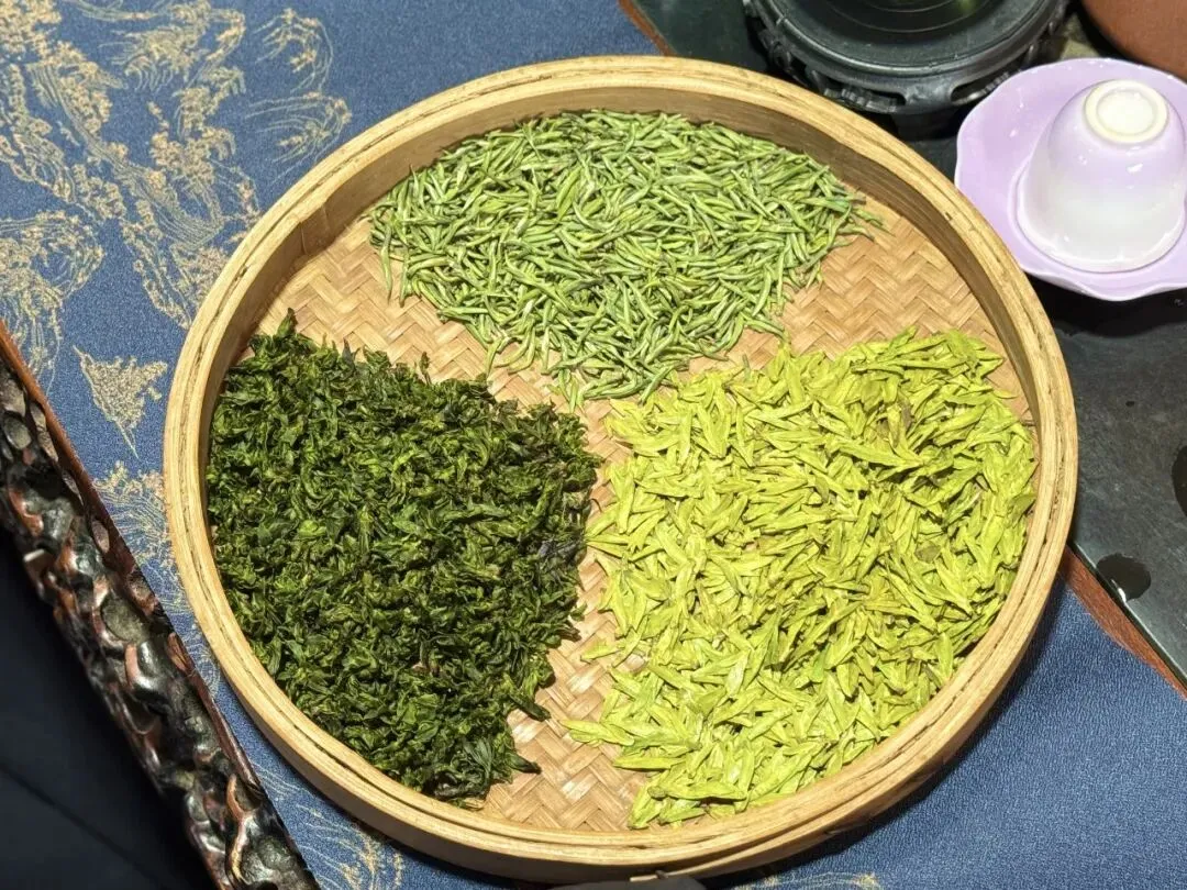 松江茶叶市场明前茶抢“鲜”上市,价格小幅回落→