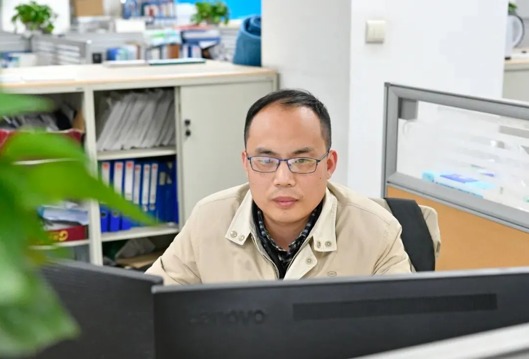 向榜样看齐 | 东方电机首批营销“尖子生”