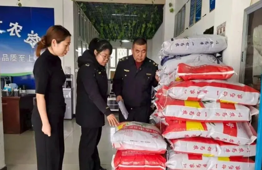 尉犁县农业农村局开展春季种子市场监督执法专项行动