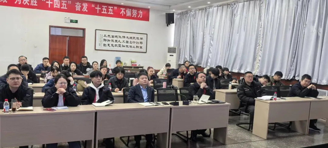 新疆分公司:紧盯项目进度 攻坚营销目标