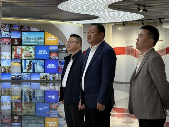 陕西西凤酒营销发展有限公司总经理邰永峰一行走访厦门核心客户共拓闽厦新篇