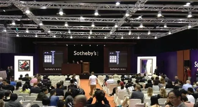 一场资本与文明的合谋:艺术品市场正在悄悄改写财富游戏的底层逻辑