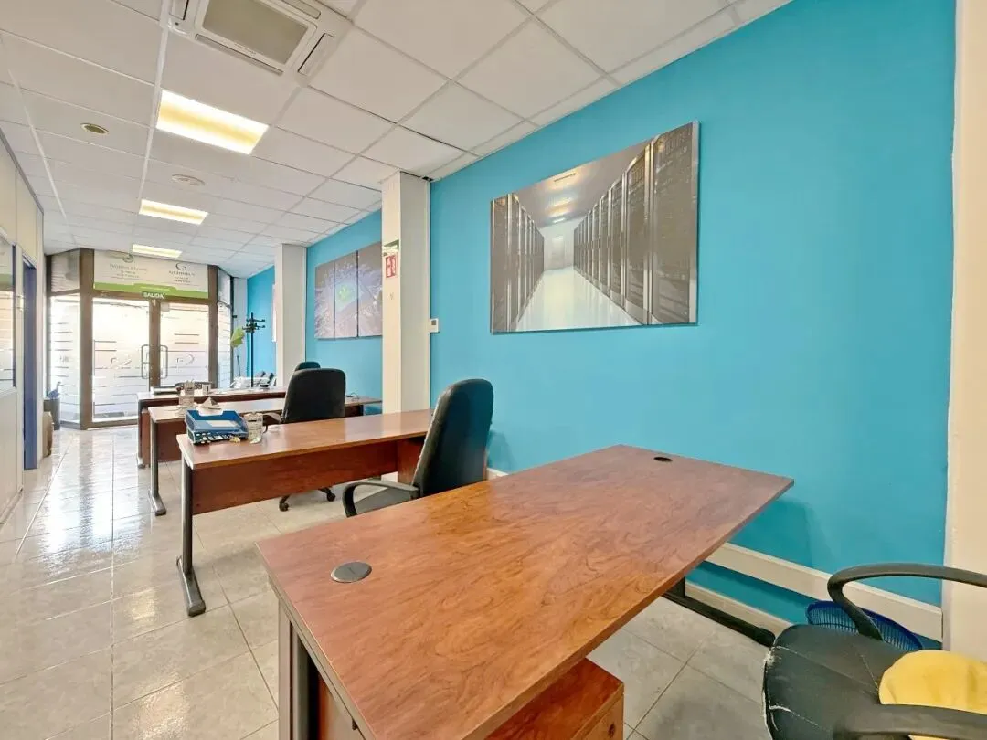 【HDM862】海盗市场附近办公室 / 商铺出售或出租!