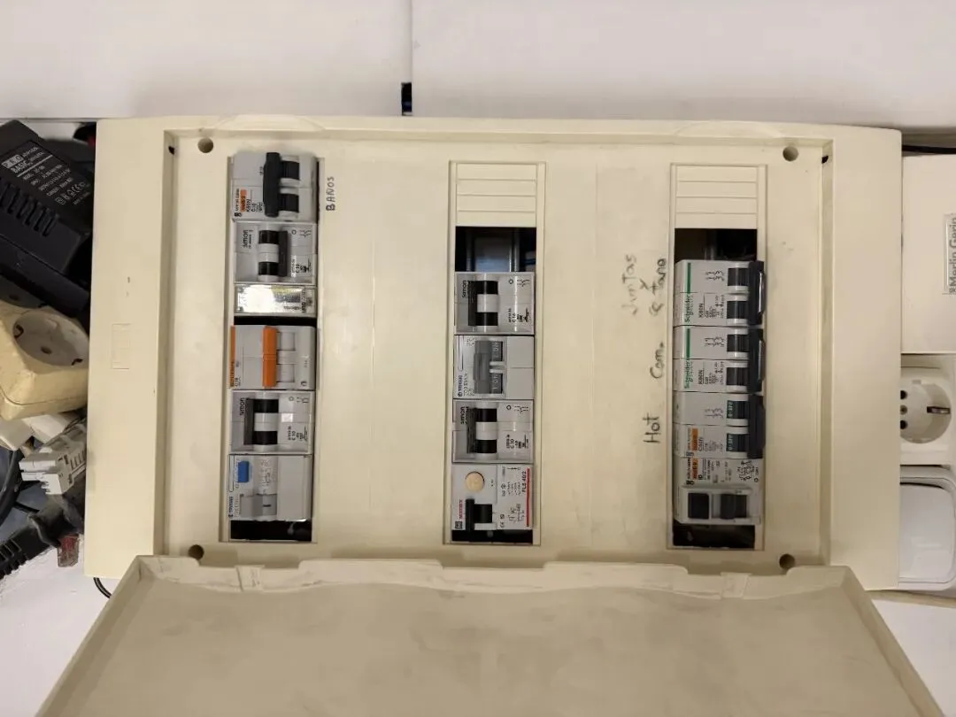 【HDM862】海盗市场附近办公室 / 商铺出售或出租!