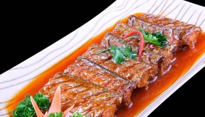 老友相聚,走进海鲜大市场荣宝居