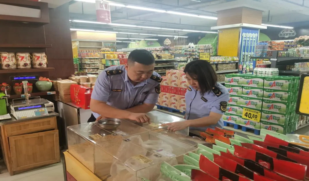 鄂托克旗市场监督管理局开展“五一”假期市场价格专项检查