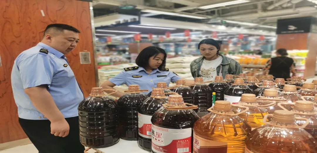 鄂托克旗市场监督管理局开展“五一”假期市场价格专项检查