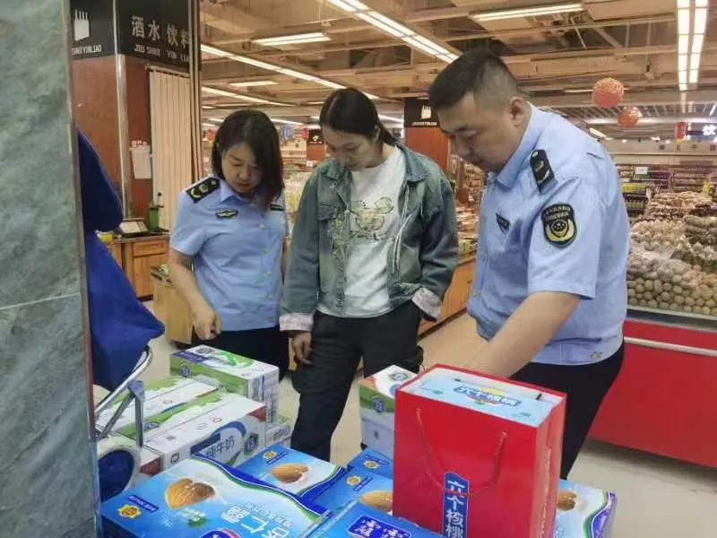 鄂托克旗市场监督管理局开展“五一”假期市场价格专项检查