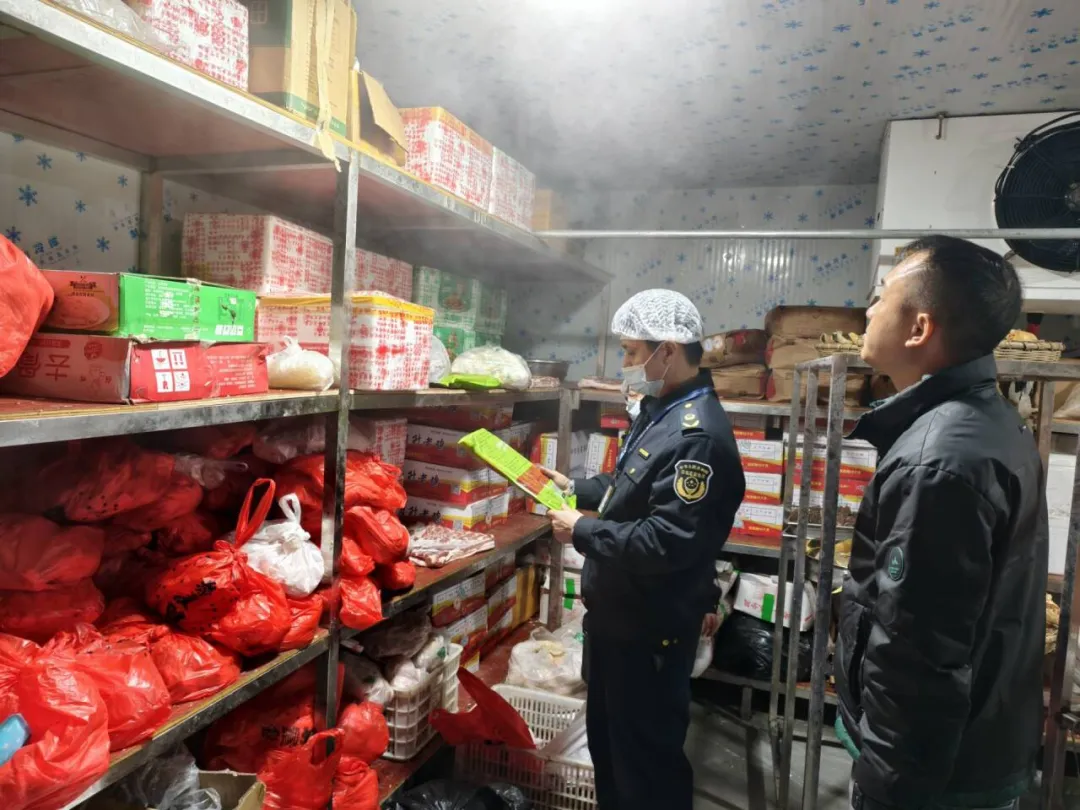 德保县市场监管局迅即行动全面开展3·15晚会曝光问题专项排查整治