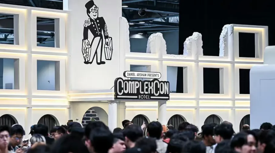 亚洲艺术市场的“必争之地”:香港如何炼成三月艺术狂潮