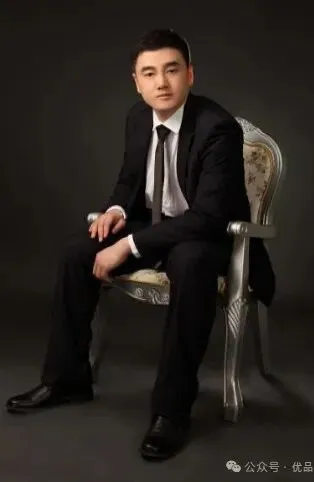 闫骞予老师简介——网点营销管理专家