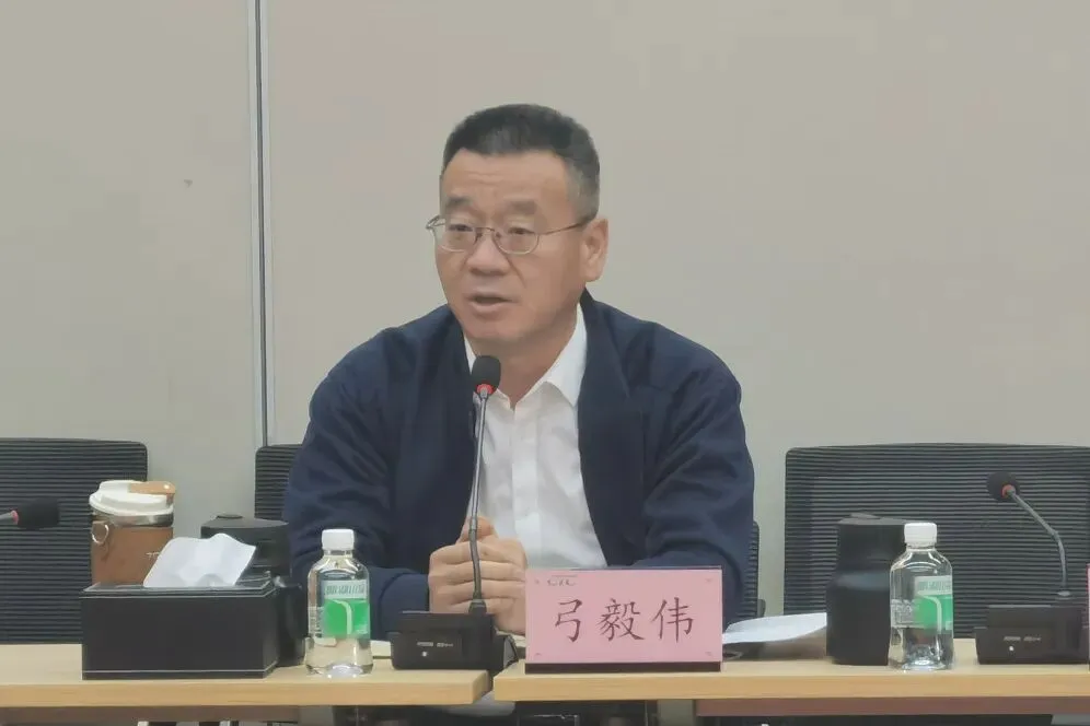 聚力营销 攻坚破局丨华隧建设召开2026年经营工作会议