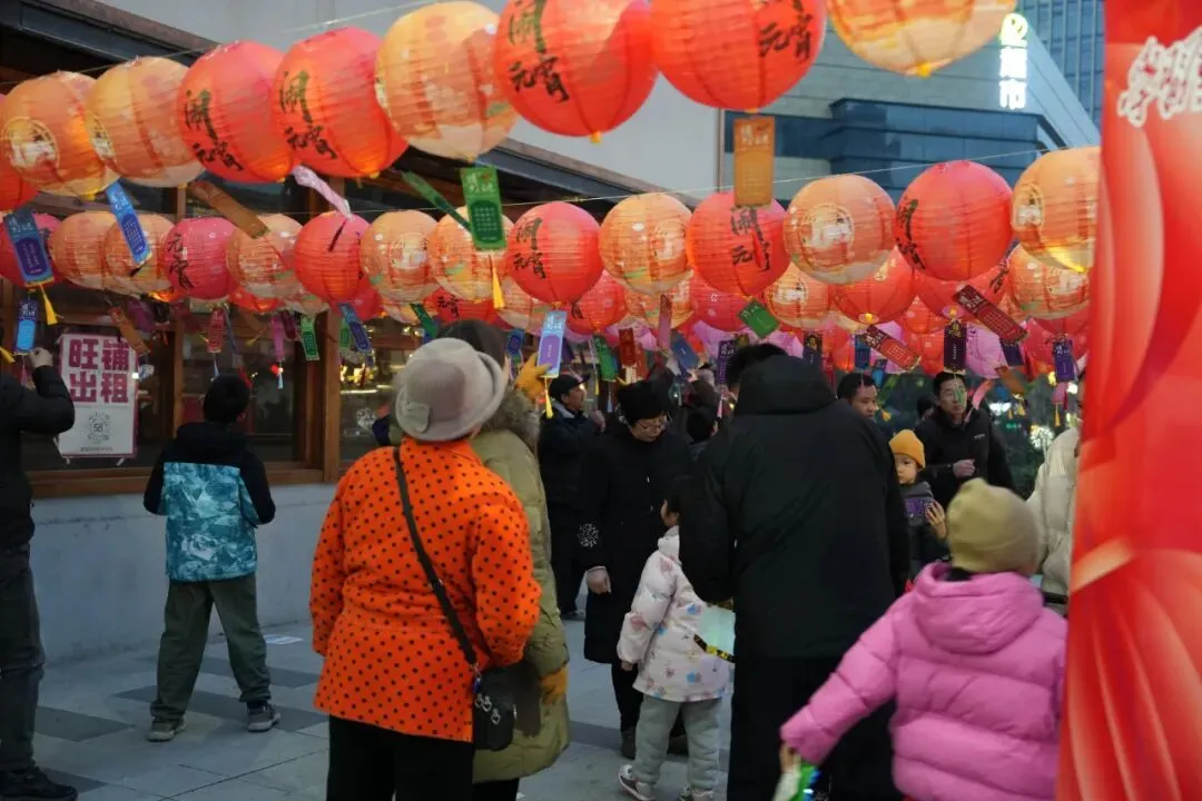 花式闹元宵为年味“续航” 助力我区消费市场持续火热