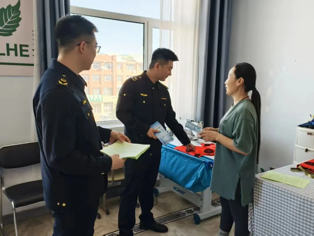 苏尼特左旗市场监督管理局联合多部门共同开展“4·26”知识产权宣传周活动