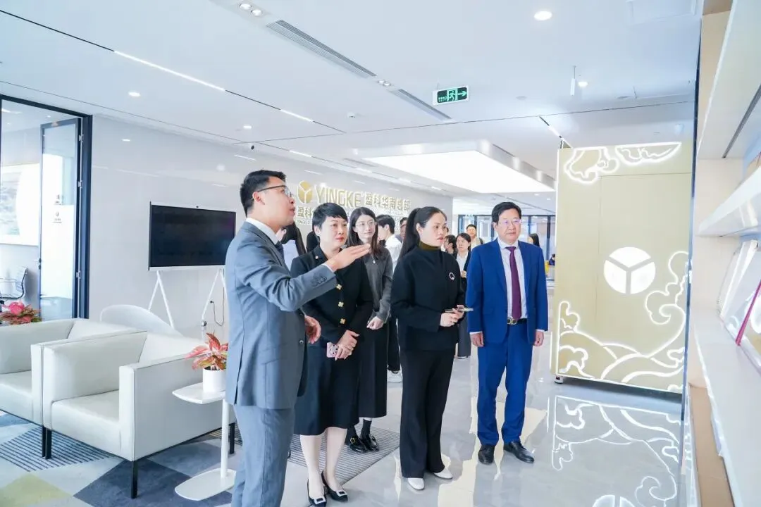 国际资本市场法律名家系列沙龙(一)暨涉外高端人才培训学员心得交流会在盈科华南总部圆满举办