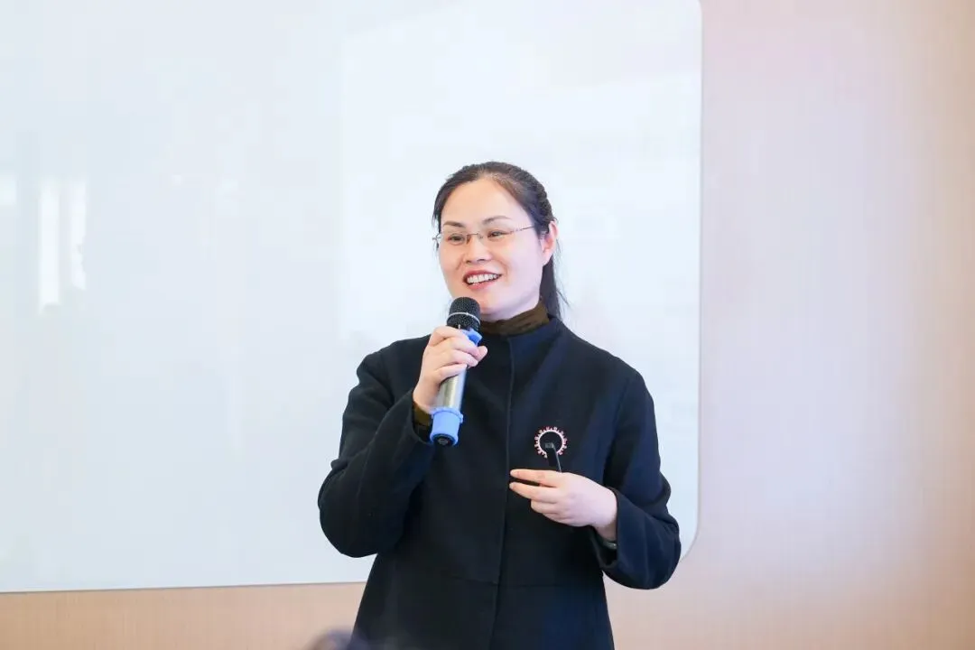 国际资本市场法律名家系列沙龙(一)暨涉外高端人才培训学员心得交流会在盈科华南总部圆满举办