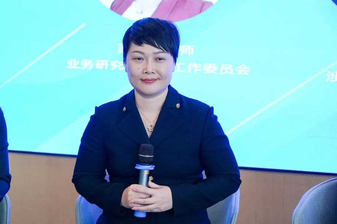 国际资本市场法律名家系列沙龙(一)暨涉外高端人才培训学员心得交流会在盈科华南总部圆满举办