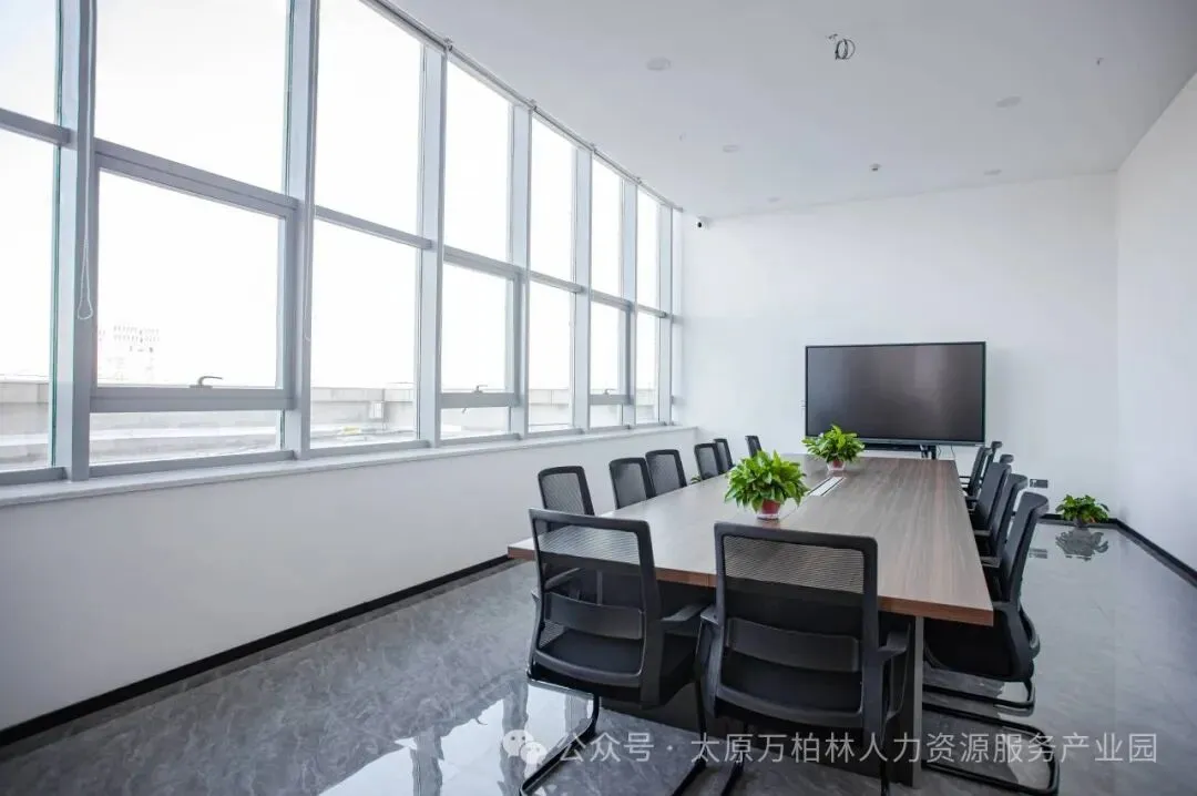 【聚焦】“云集”系列活动:“数字营销 精进管理”2024年终企业家共进分享论坛