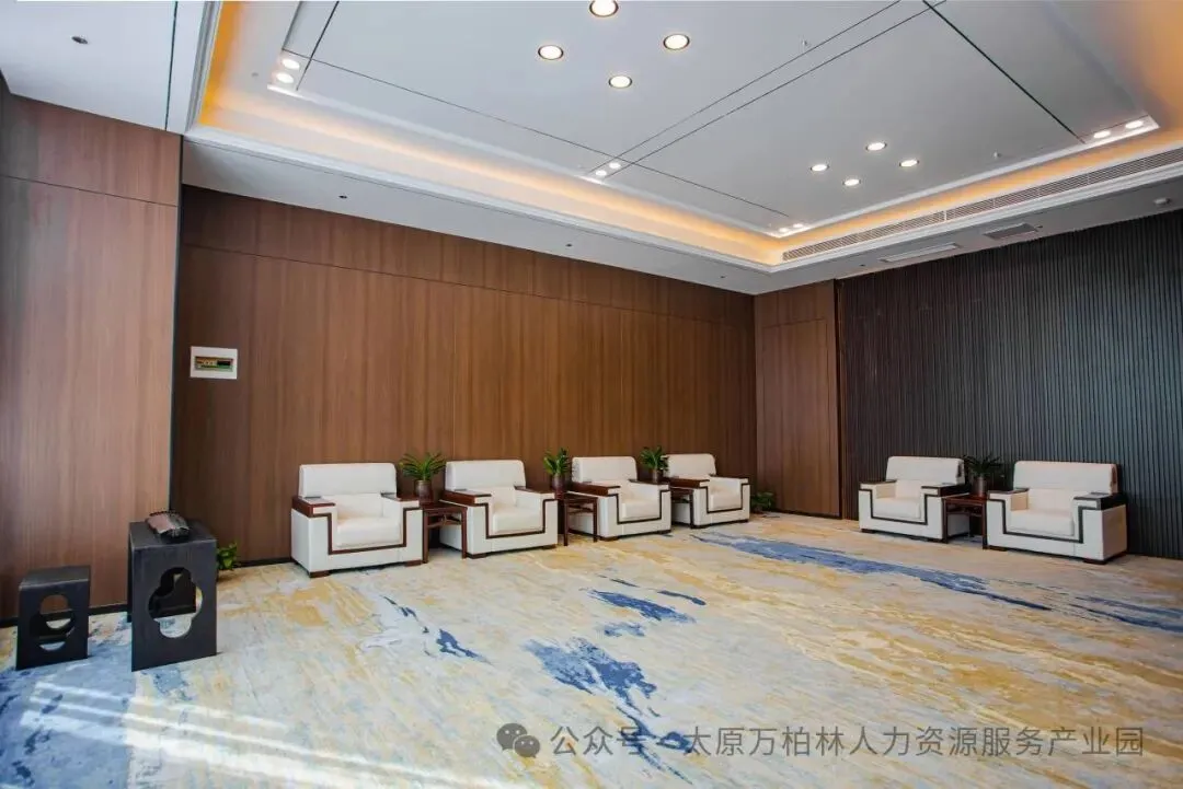 【聚焦】“云集”系列活动:“数字营销 精进管理”2024年终企业家共进分享论坛