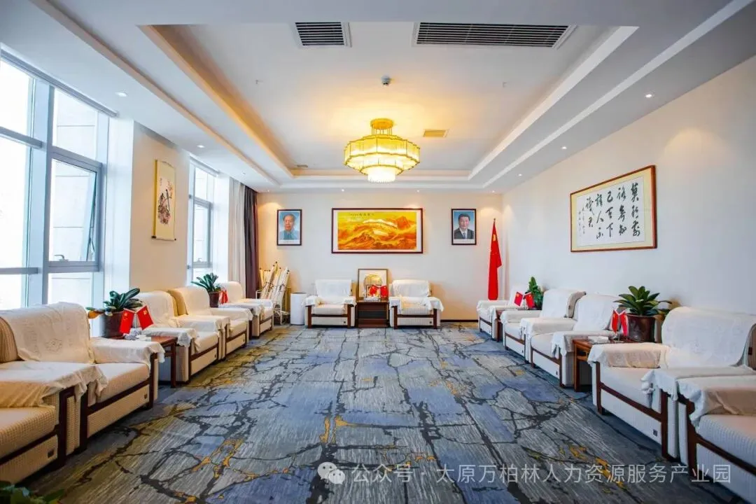 【聚焦】“云集”系列活动:“数字营销 精进管理”2024年终企业家共进分享论坛