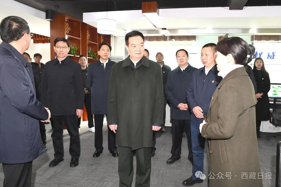 王君正检查指导安全生产工作和节日市场供应