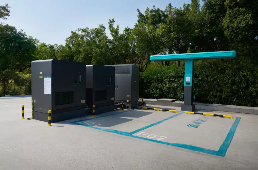 上半年的汽车市场,简直比“下饺子”还要热闹