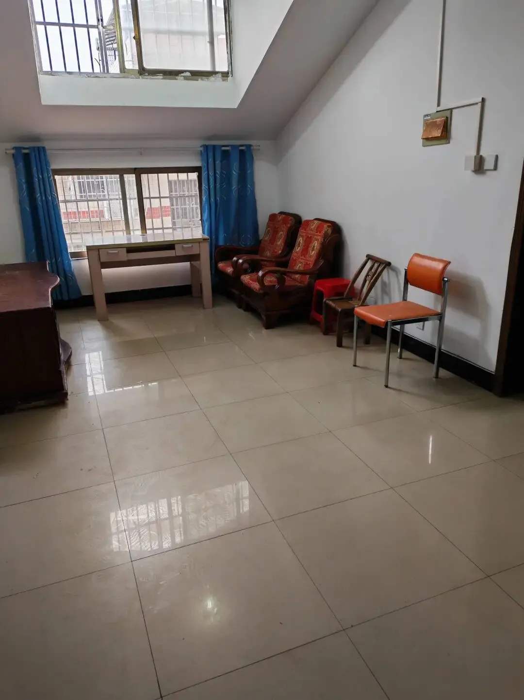 【长沙雨花区】高桥火焰大市场 两室两厅 1350/月