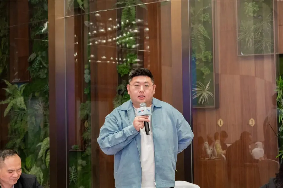 向价值谋增长,以服务赢市场 | 2026萨米特瓷砖核心运营商思享荟(天津站)圆满举办