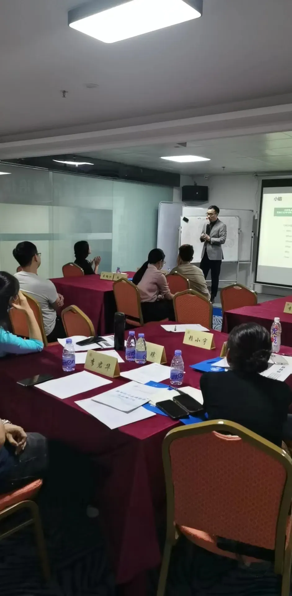 李玮东—数字化品牌营销顾问 | AI营销专家