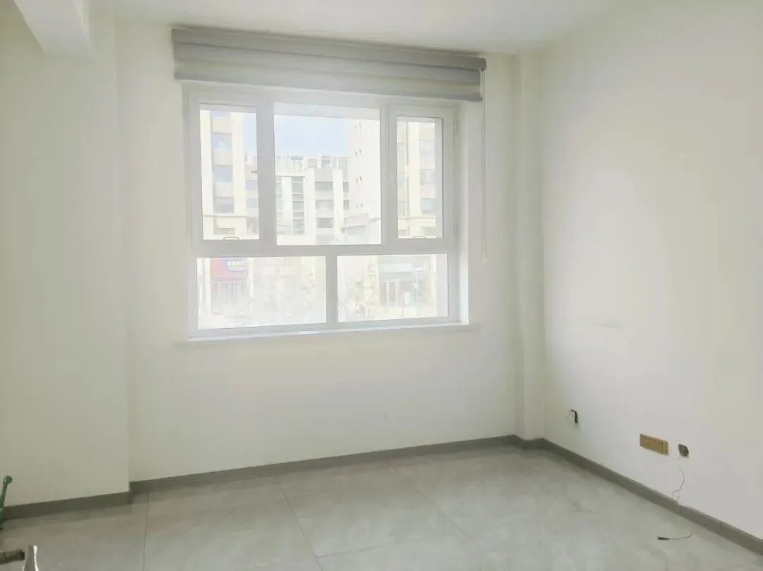 酒泉春光市场附近临街商铺出租