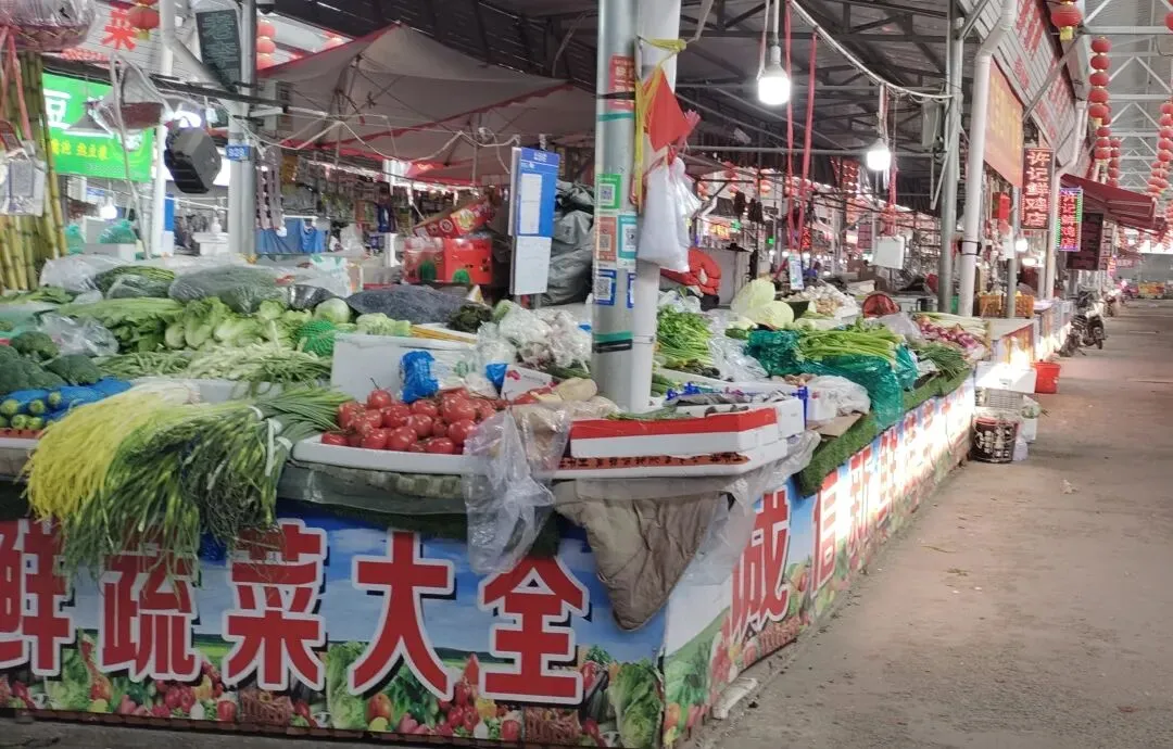 885便民中心:市场里充满了生活的烟火气