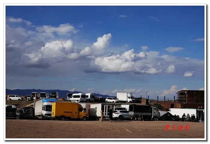 市场需守公平道 百姓常存避坑心