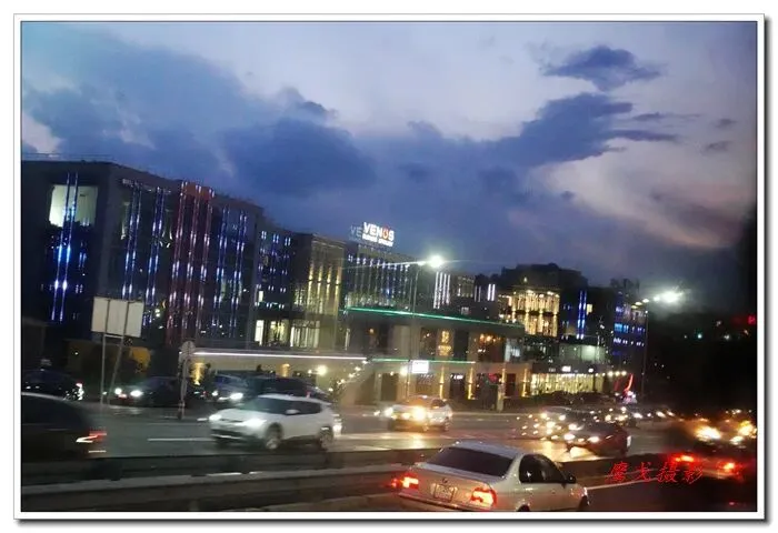 市场需守公平道 百姓常存避坑心