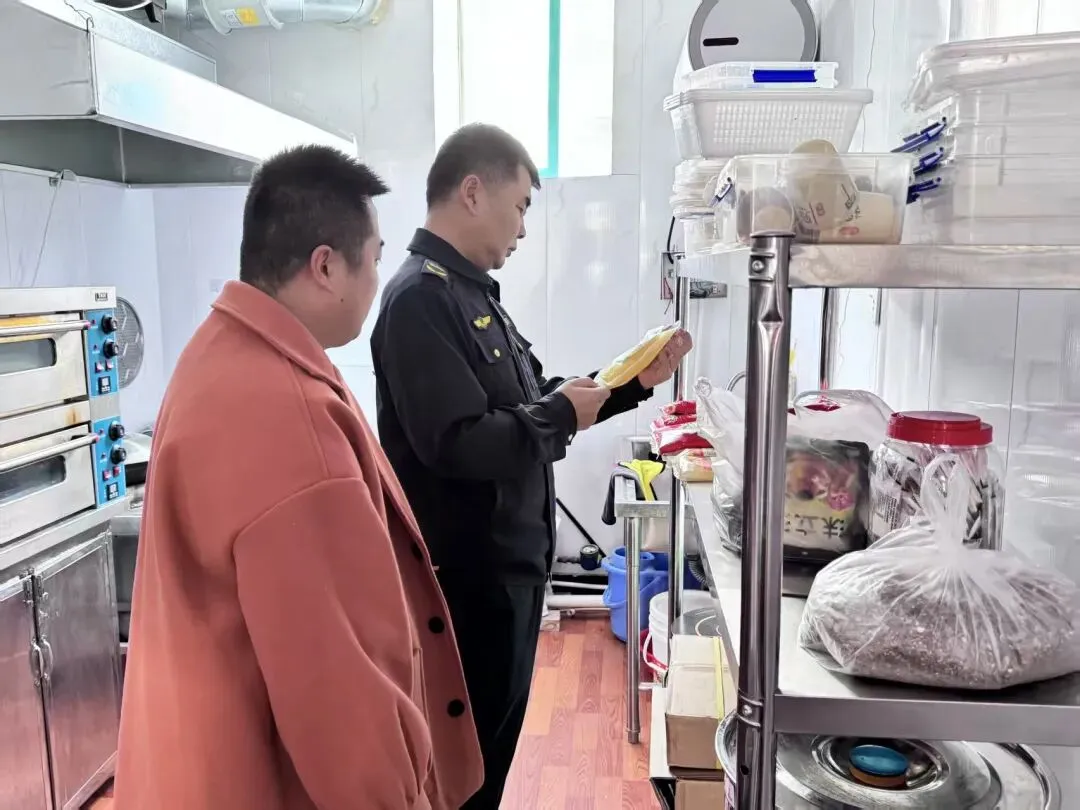 杭锦后旗市场监管局聚焦3·15曝光问题 开展畜禽副产品专项排查整治行动