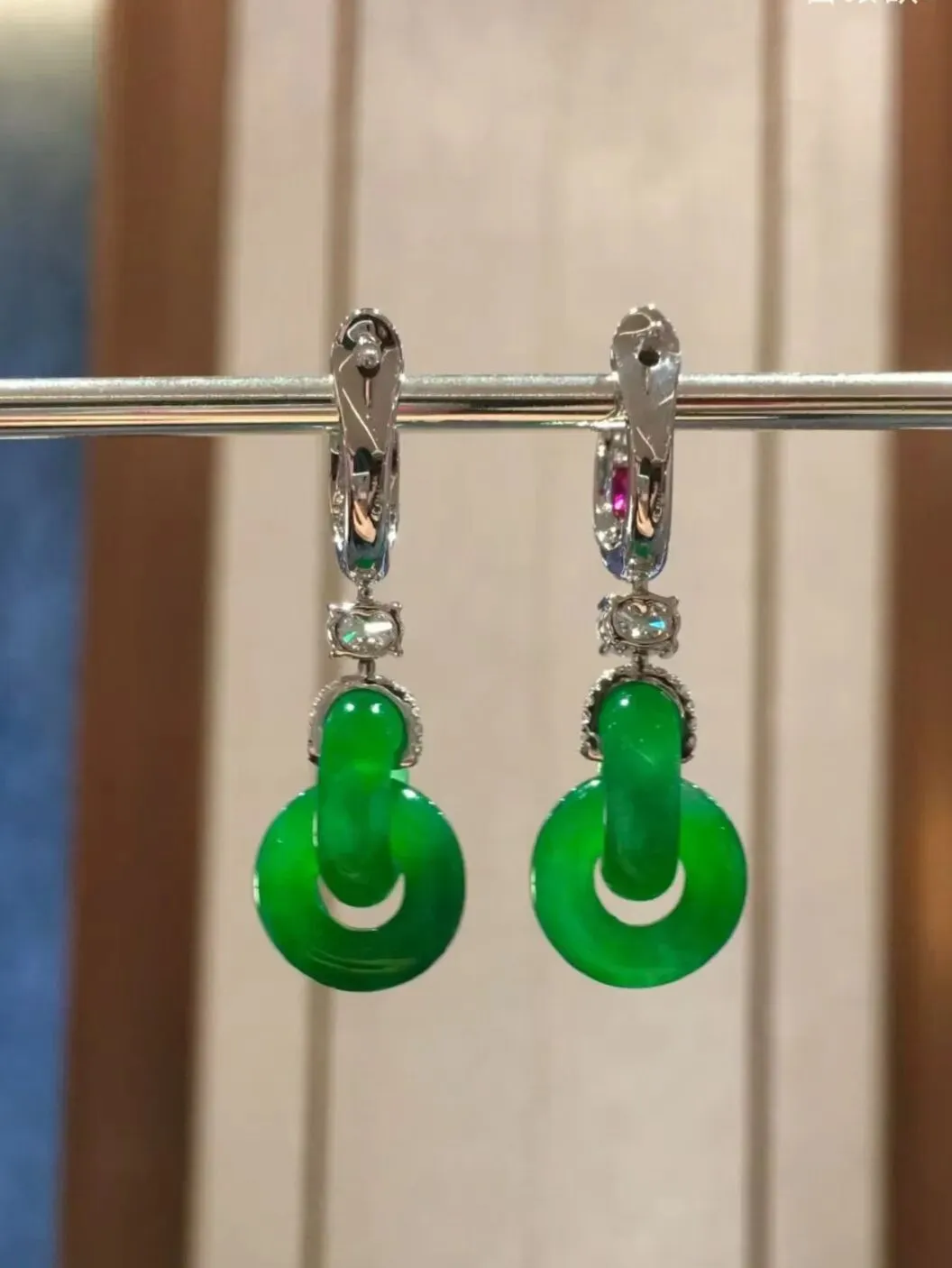 绿色翡翠占有翡翠市场的半壁江山