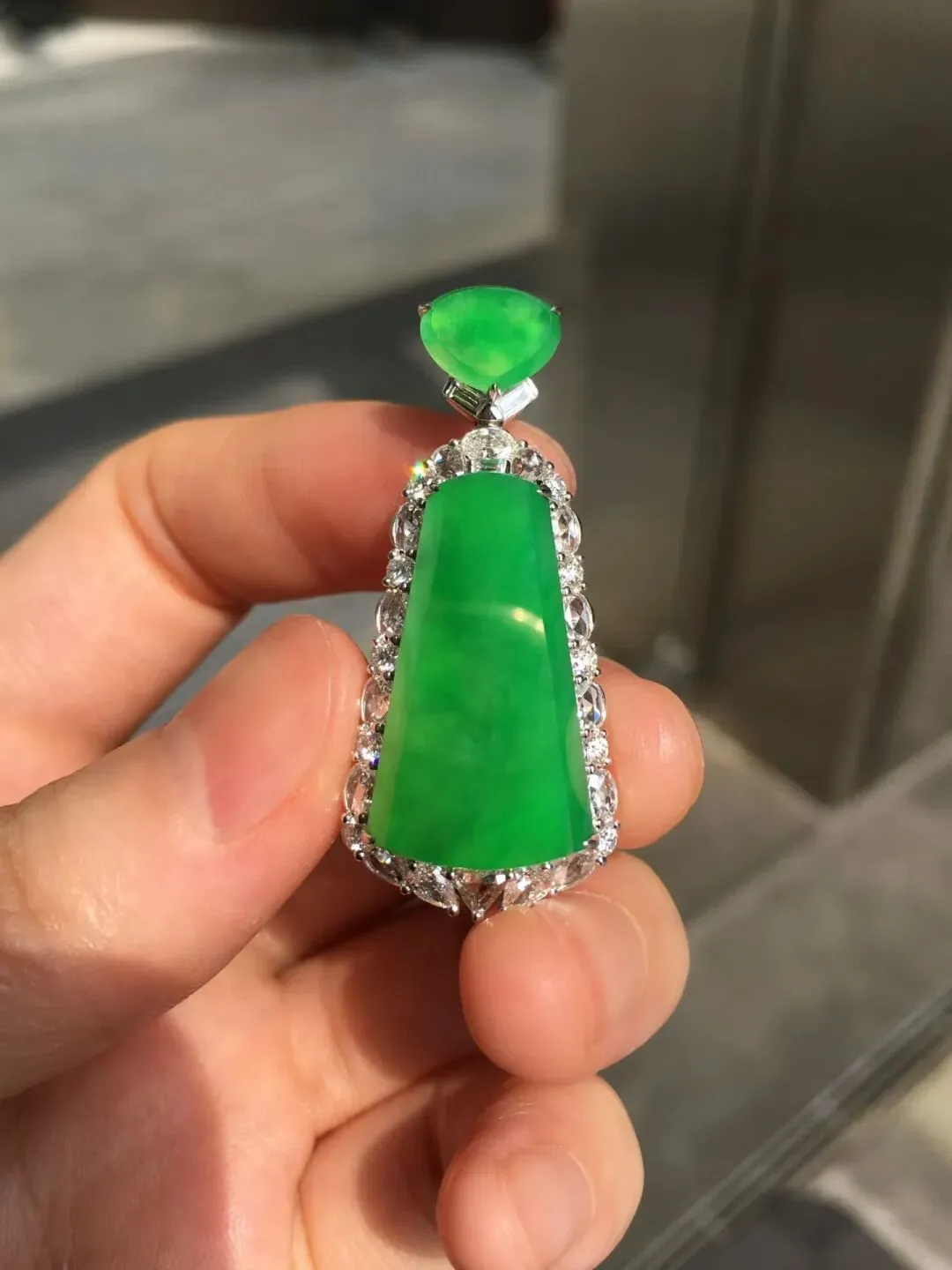 绿色翡翠占有翡翠市场的半壁江山