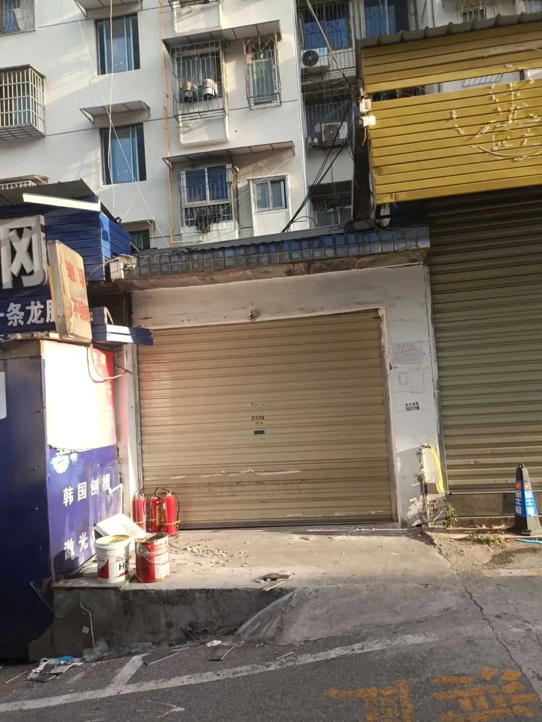 旺铺招租┃高建市场(杨家山)综合楼 人民中路旁 大型建材市场临街首排门面