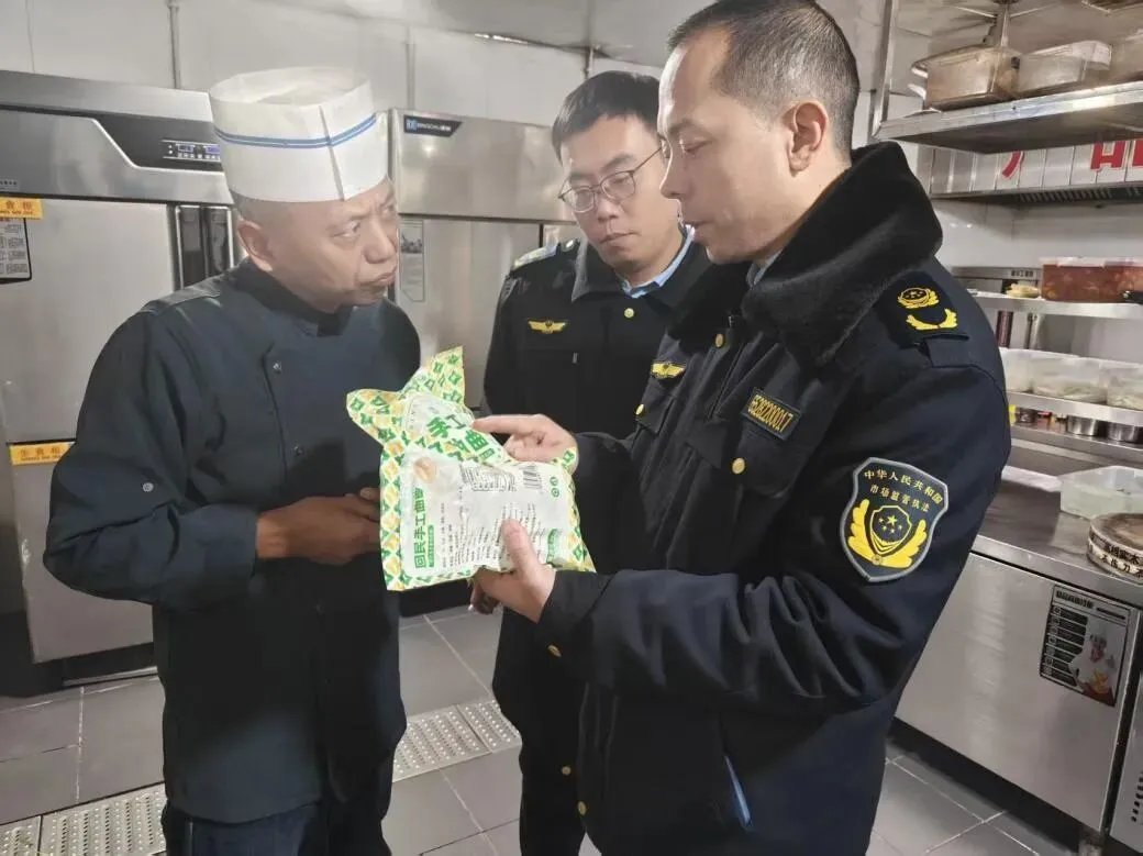 轮台县市场监督管理局开展“肉孜节”节前食品安全专项检查 筑牢节日安全防线