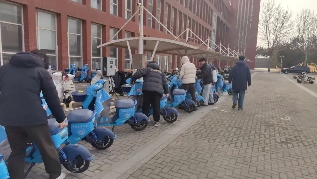 传承雷锋精神,践行青春担当 —— 营销233班雷锋月主题实践活动圆满开展