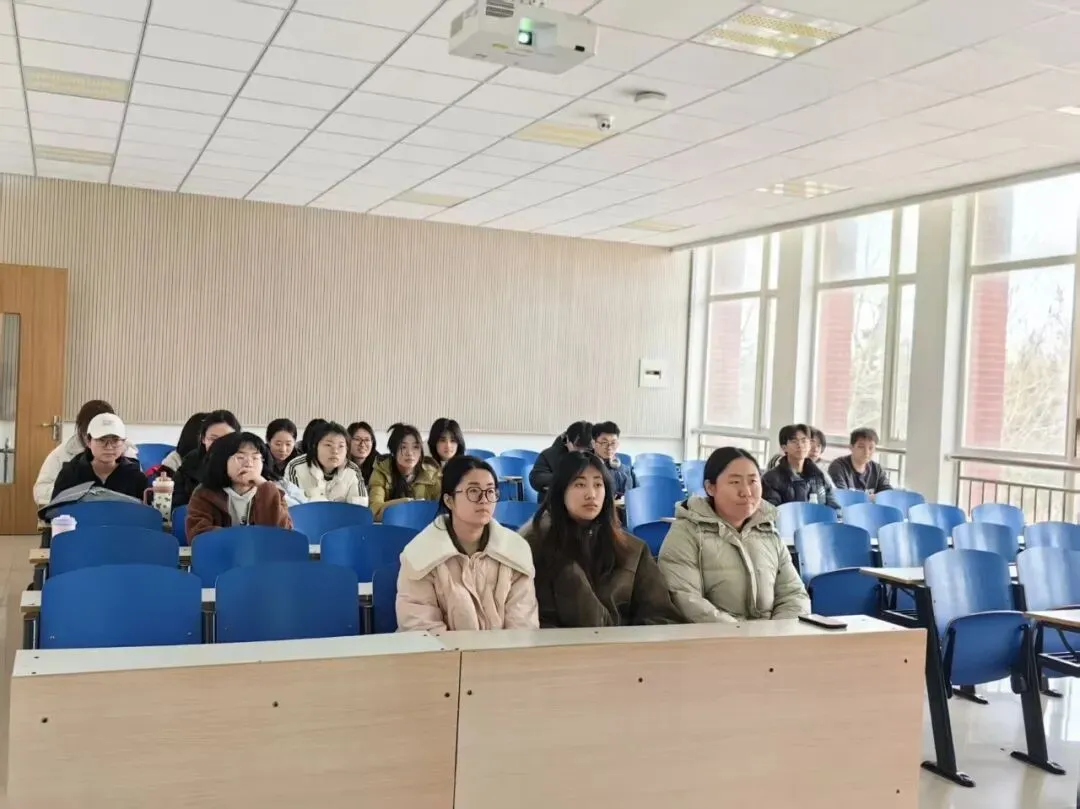 传承雷锋精神,践行青春担当 —— 营销233班雷锋月主题实践活动圆满开展