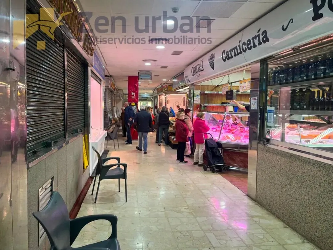 2.5万出售!Getafe步行街,市场内近门口38平local,人流稳定!近地铁站!